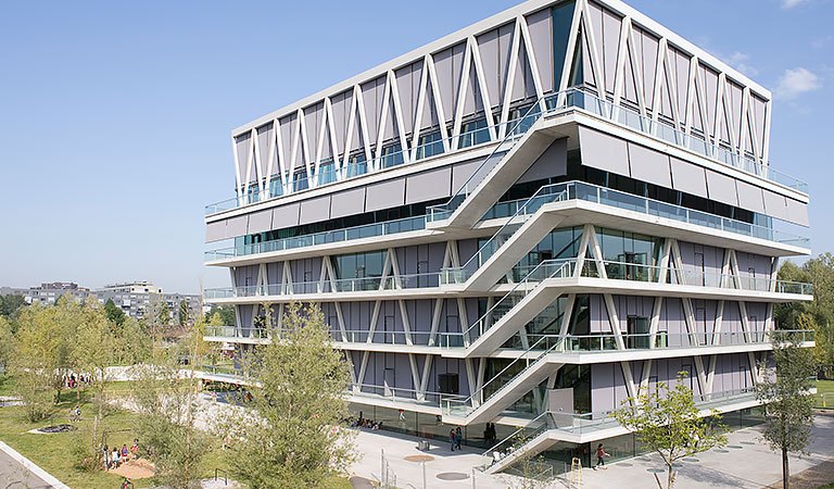 Schulhaus Leutschenbach